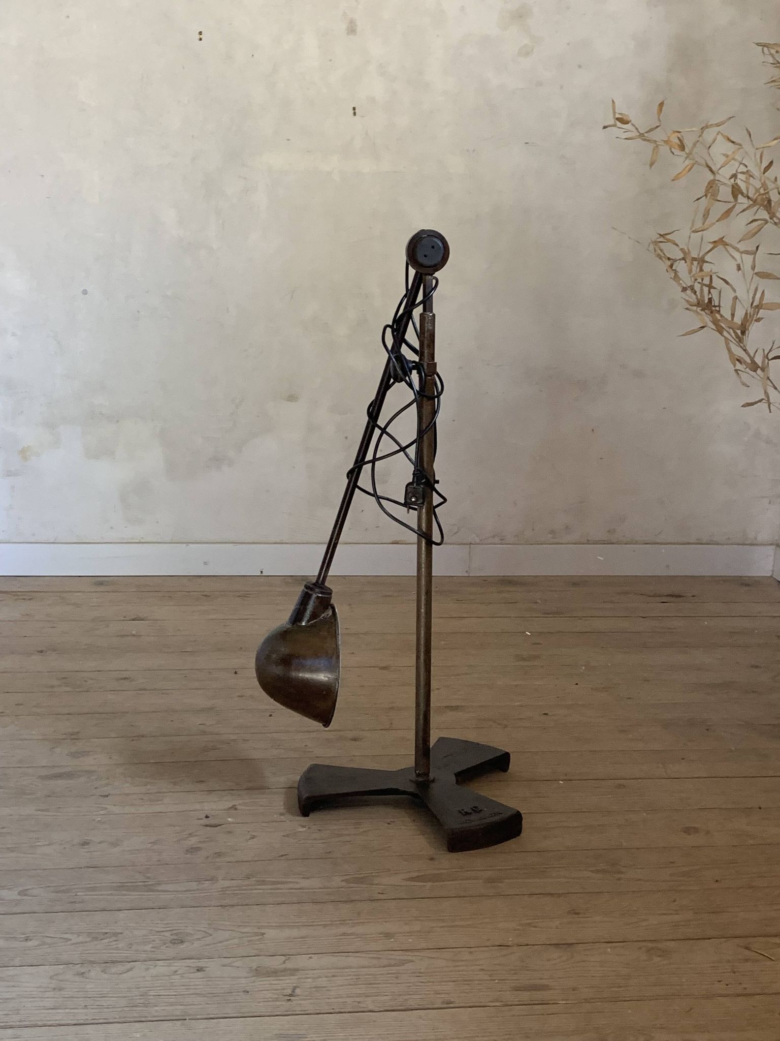 Lampadaire industriel atelier vintage
