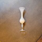 White opaline soliflore