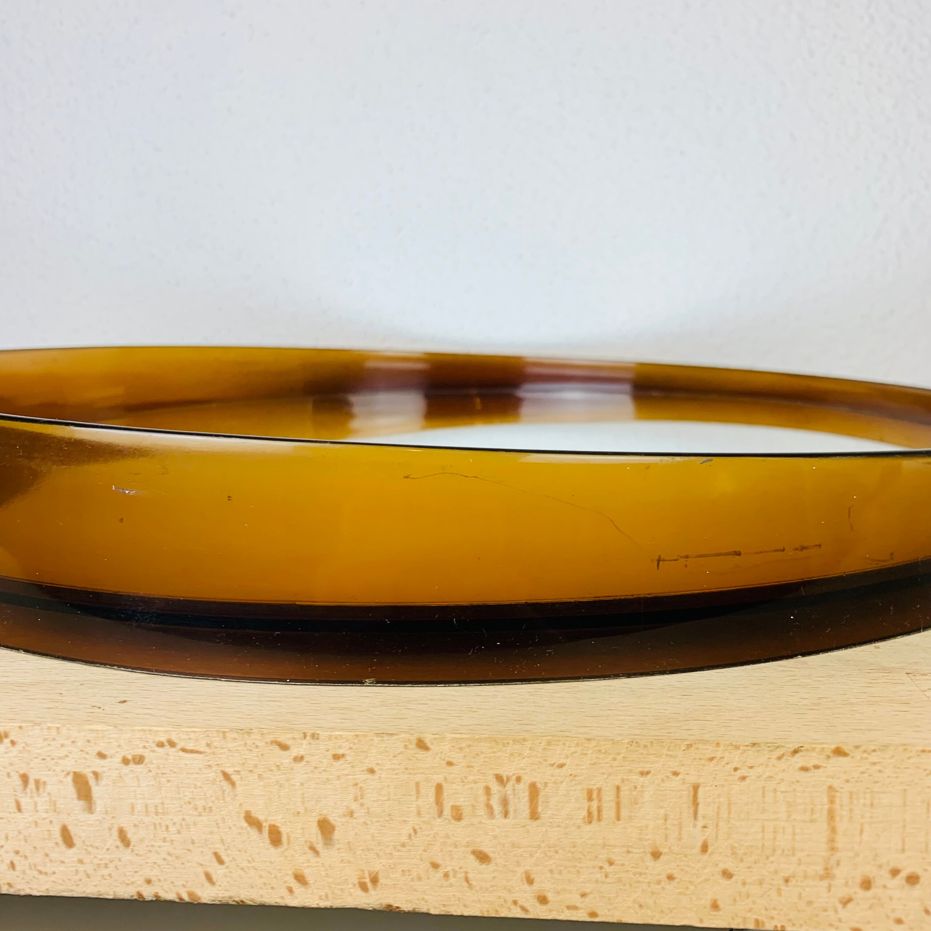 Syla 710 round mirror amber strapping