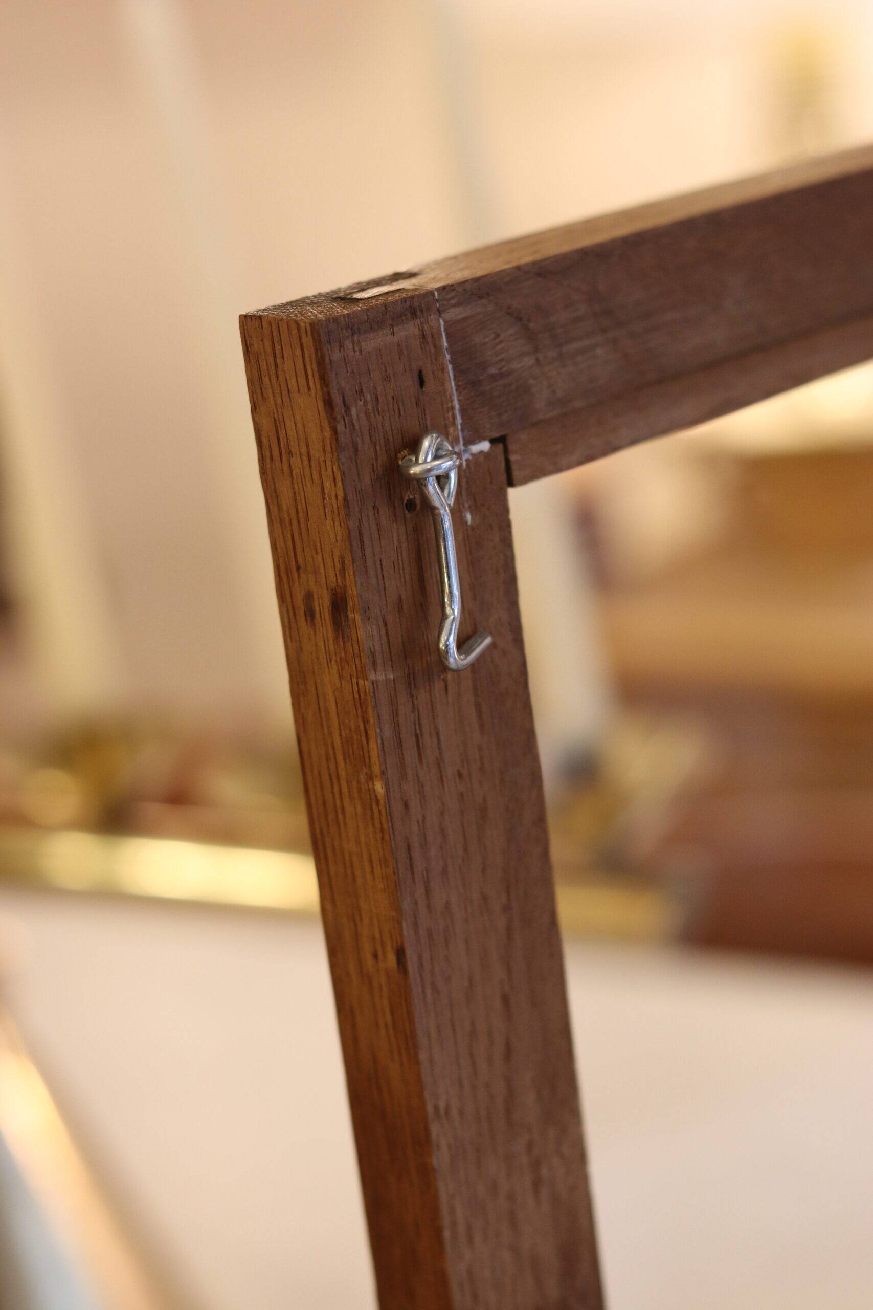 Art Deco table display cabinet in oak, fully glazed with a glass shelf.