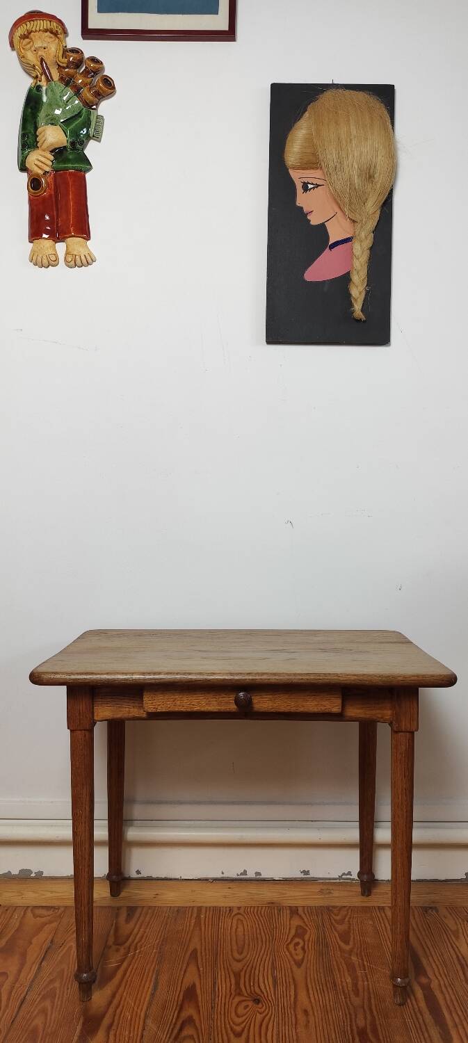 Coffee table / small desk