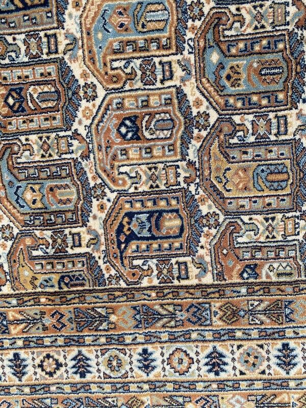 Vintage Persian style rug 200x300 cm