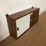 Shelf / display case