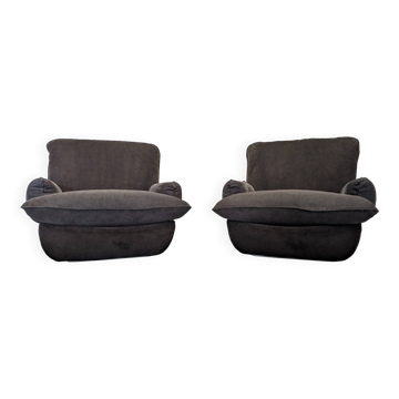 Pair of lounge chairs by M. Cadestin for Airborne, France circa 1970.