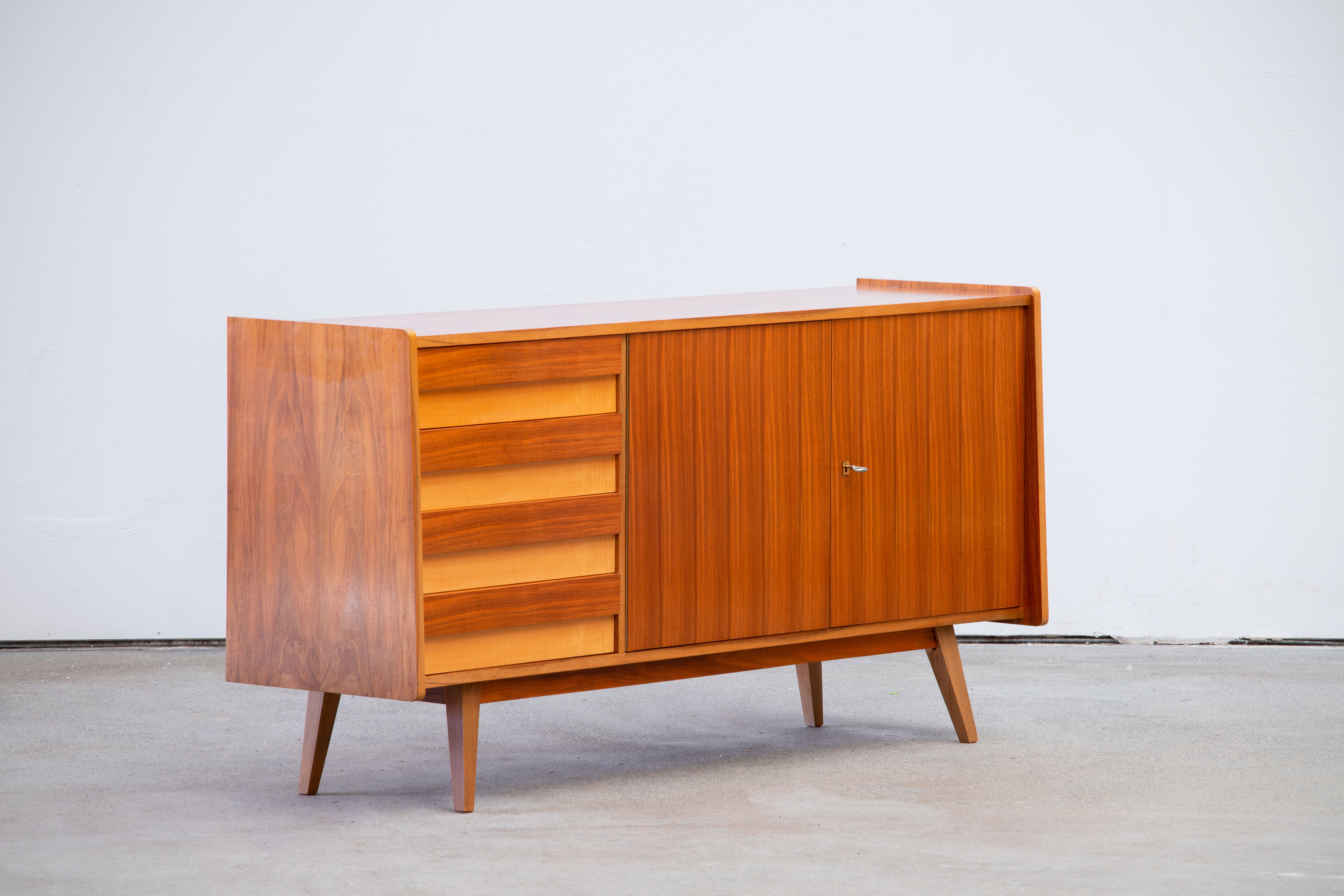 Enfilade scandinave 1960