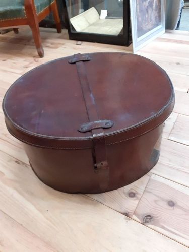 Leather hat box