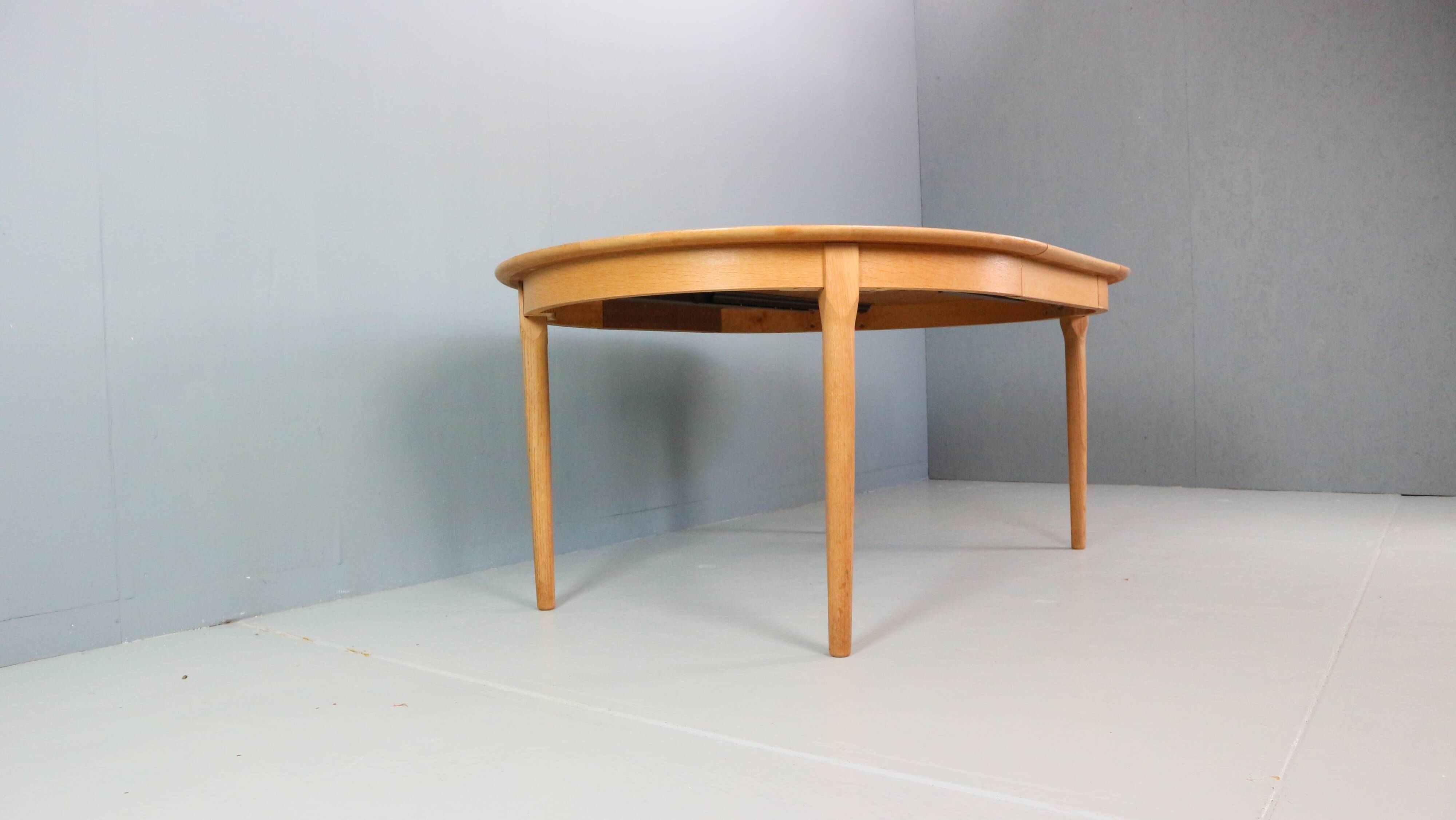 Danish Oak Round Extendable Dining Table By Rosengaarden 1960 Denmark