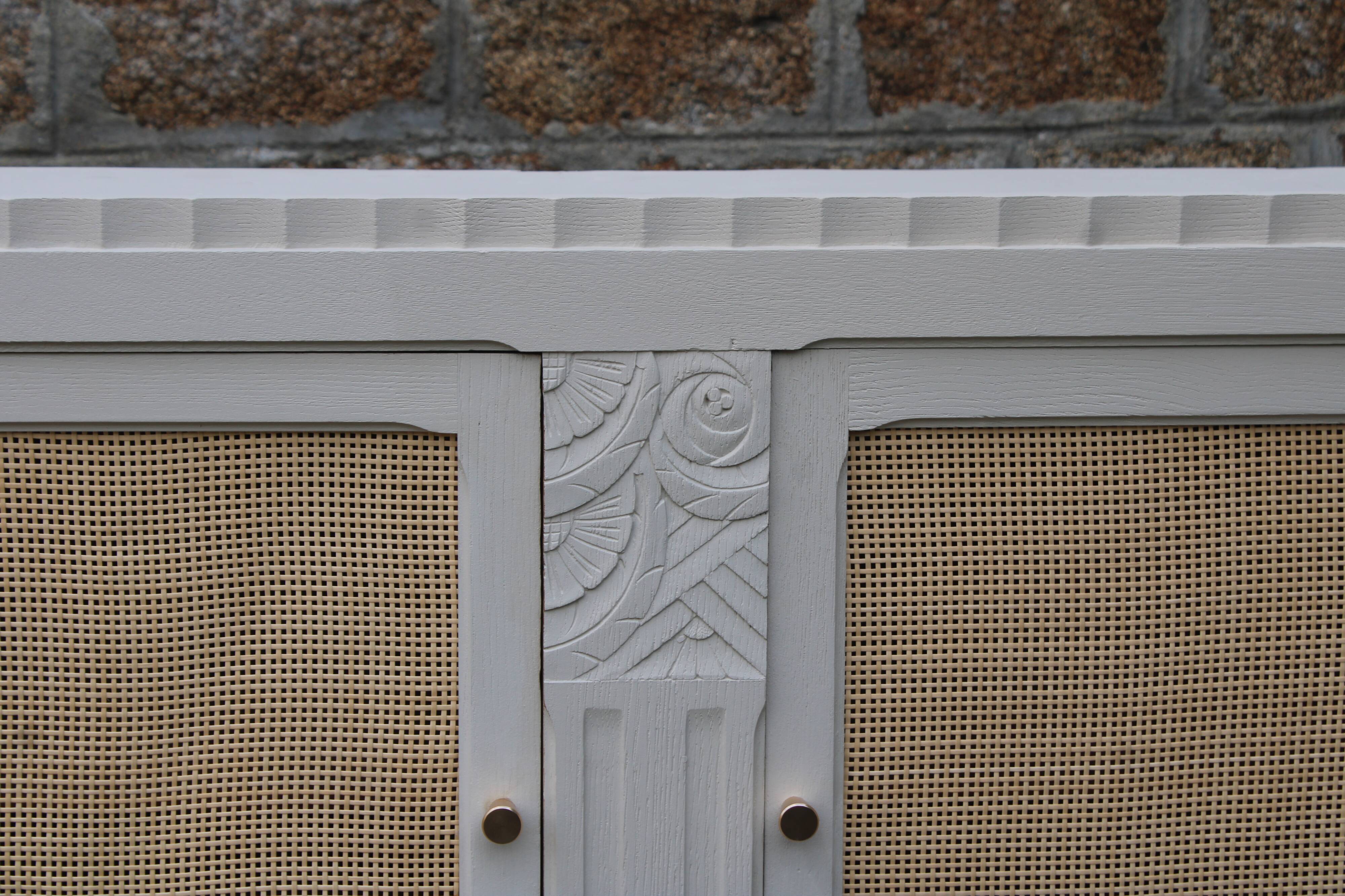 Buffet / enfilade vintage rénové blanc cassé & cannage