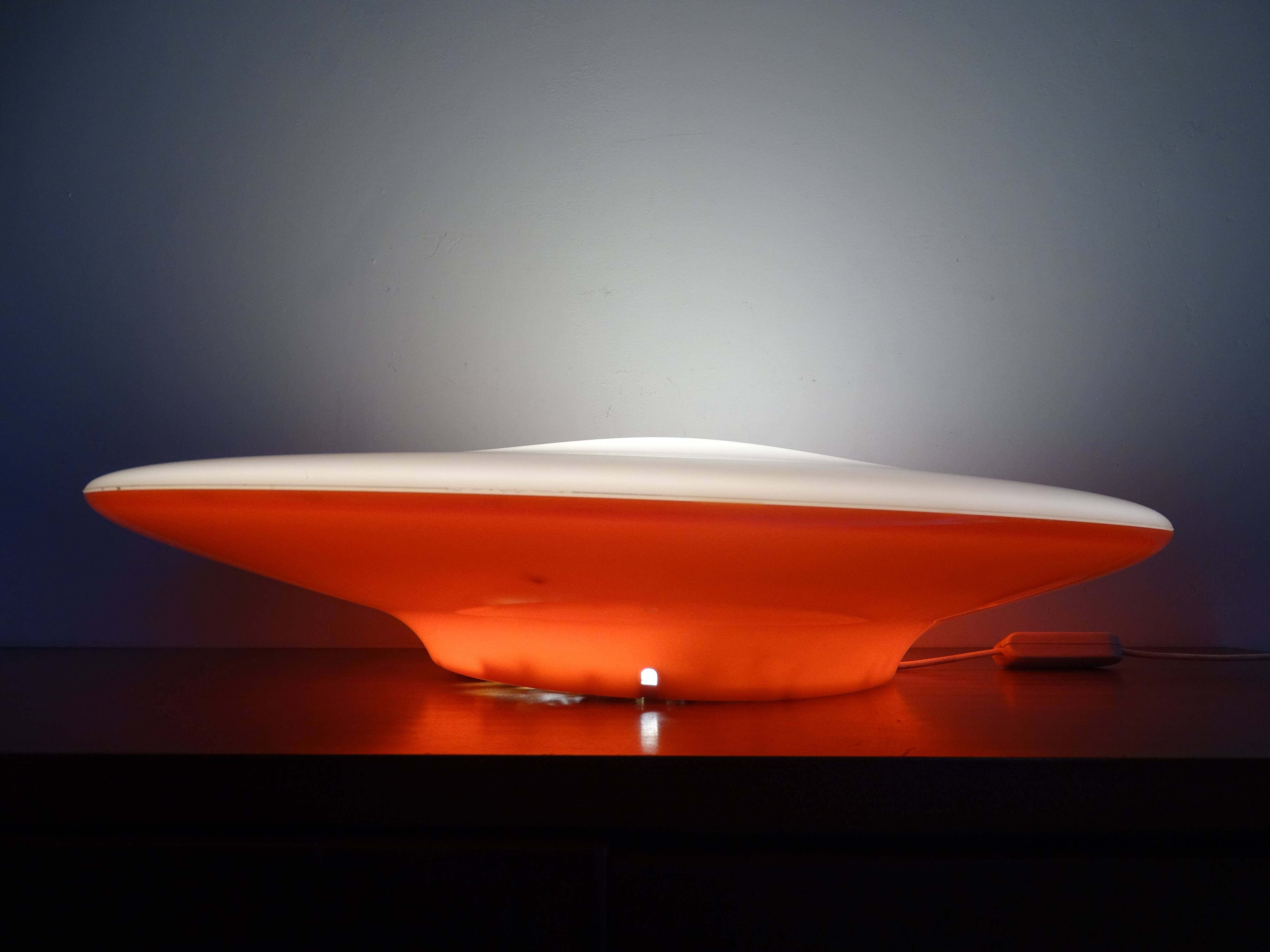 ARTEMIDE 1980 oval design wall light by Patrick Jouin orange/white 1