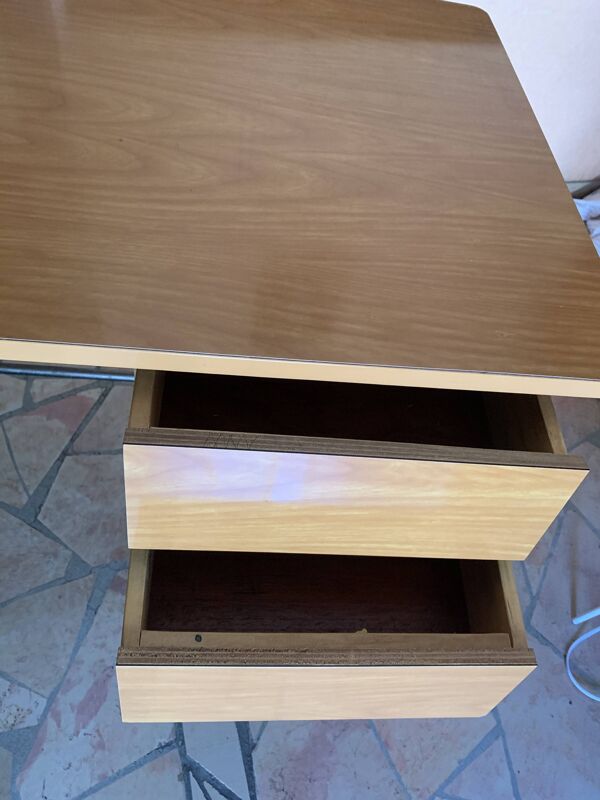 Bureau Formica marron
