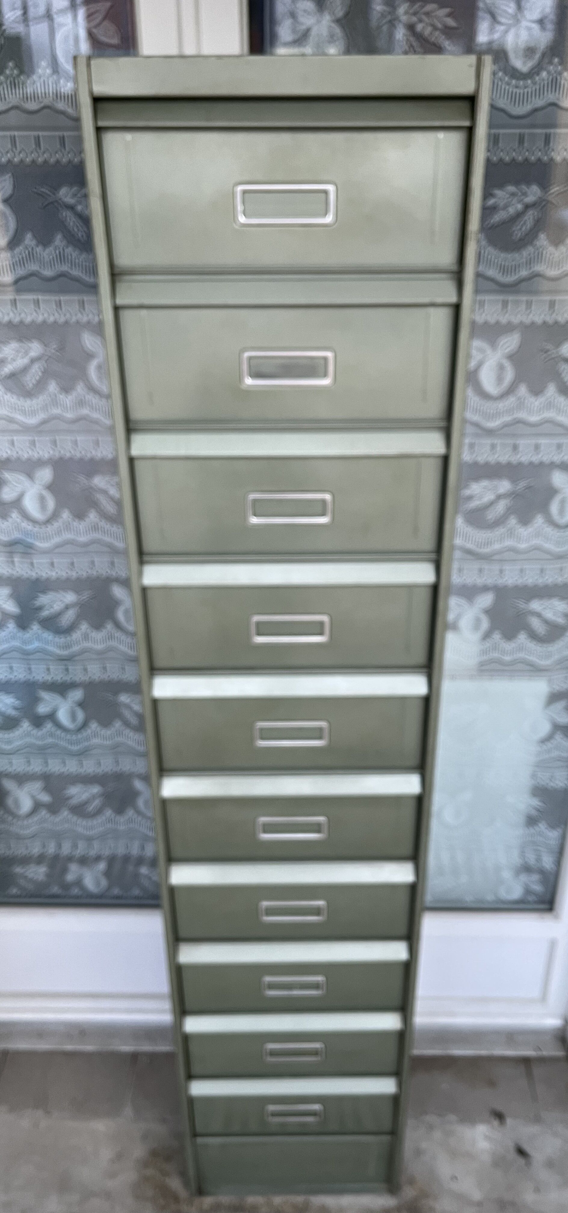 Industrial furniture of 10 valve lockers