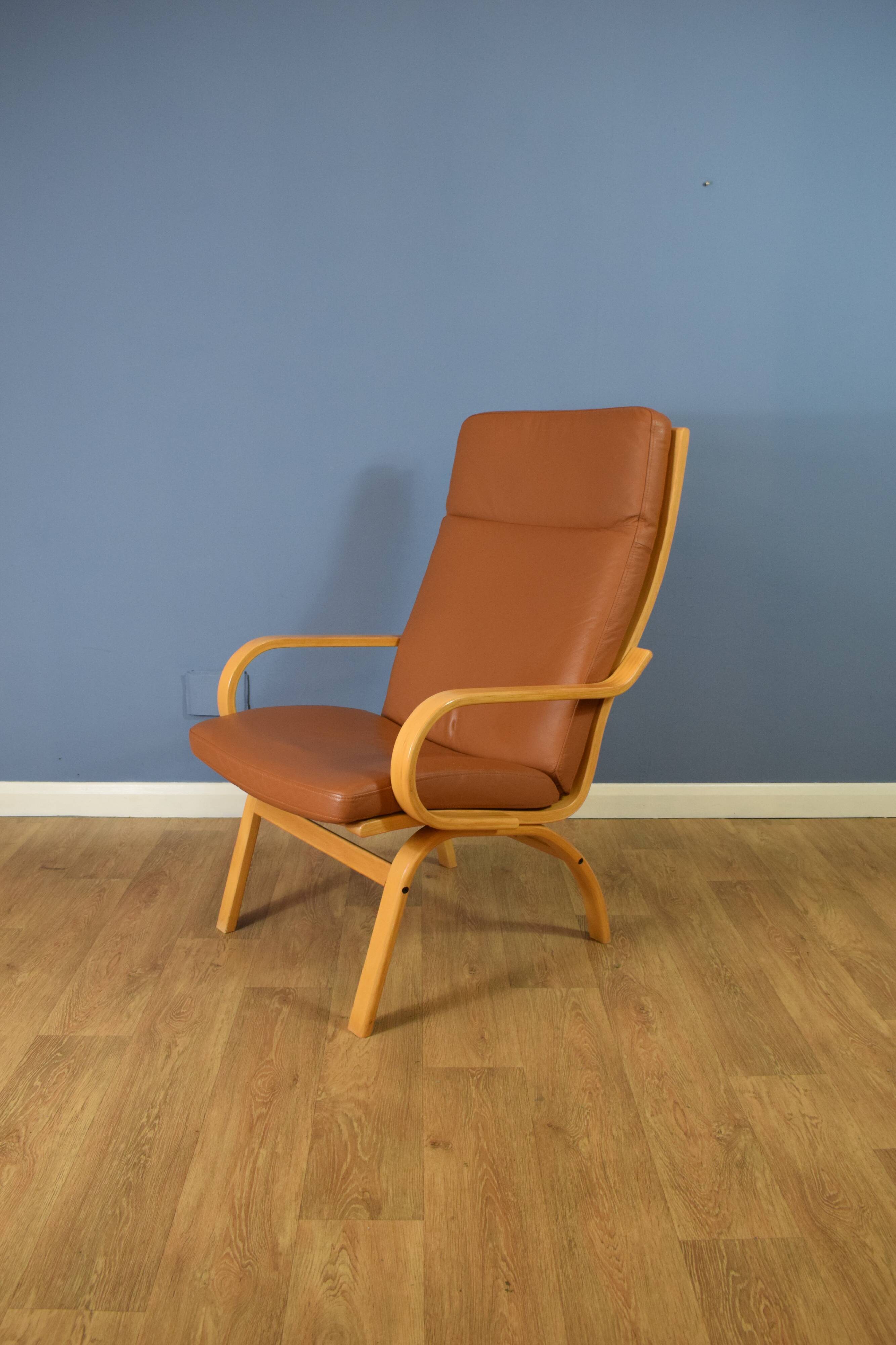 Pair of mid century retro vintage danish tan leather lounge armchair  1970s