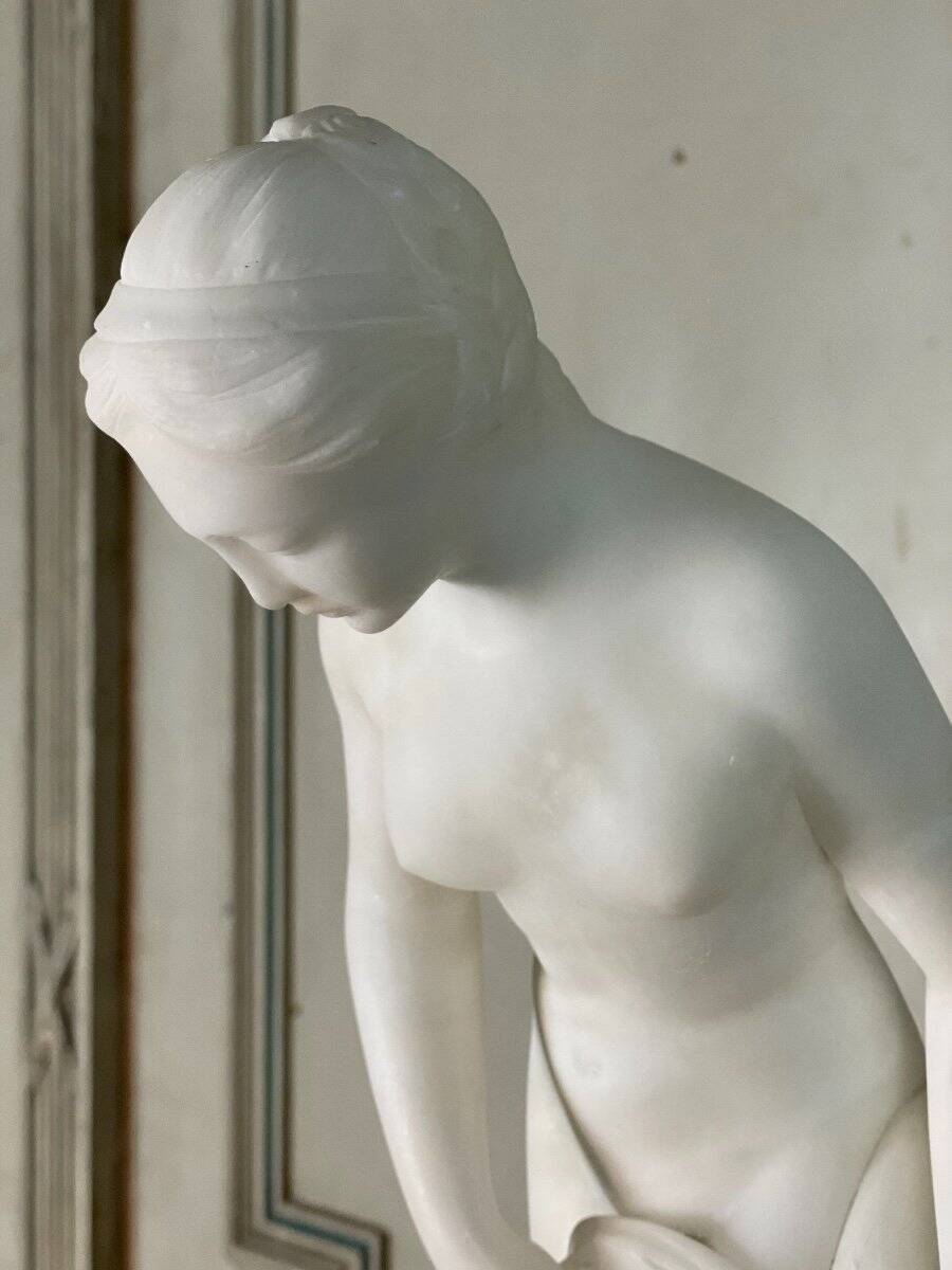 The bather, alabaster sculpture after Falconet.