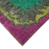 Hand-knotted oriental 1980s 171 cm x 307 cm green carpet