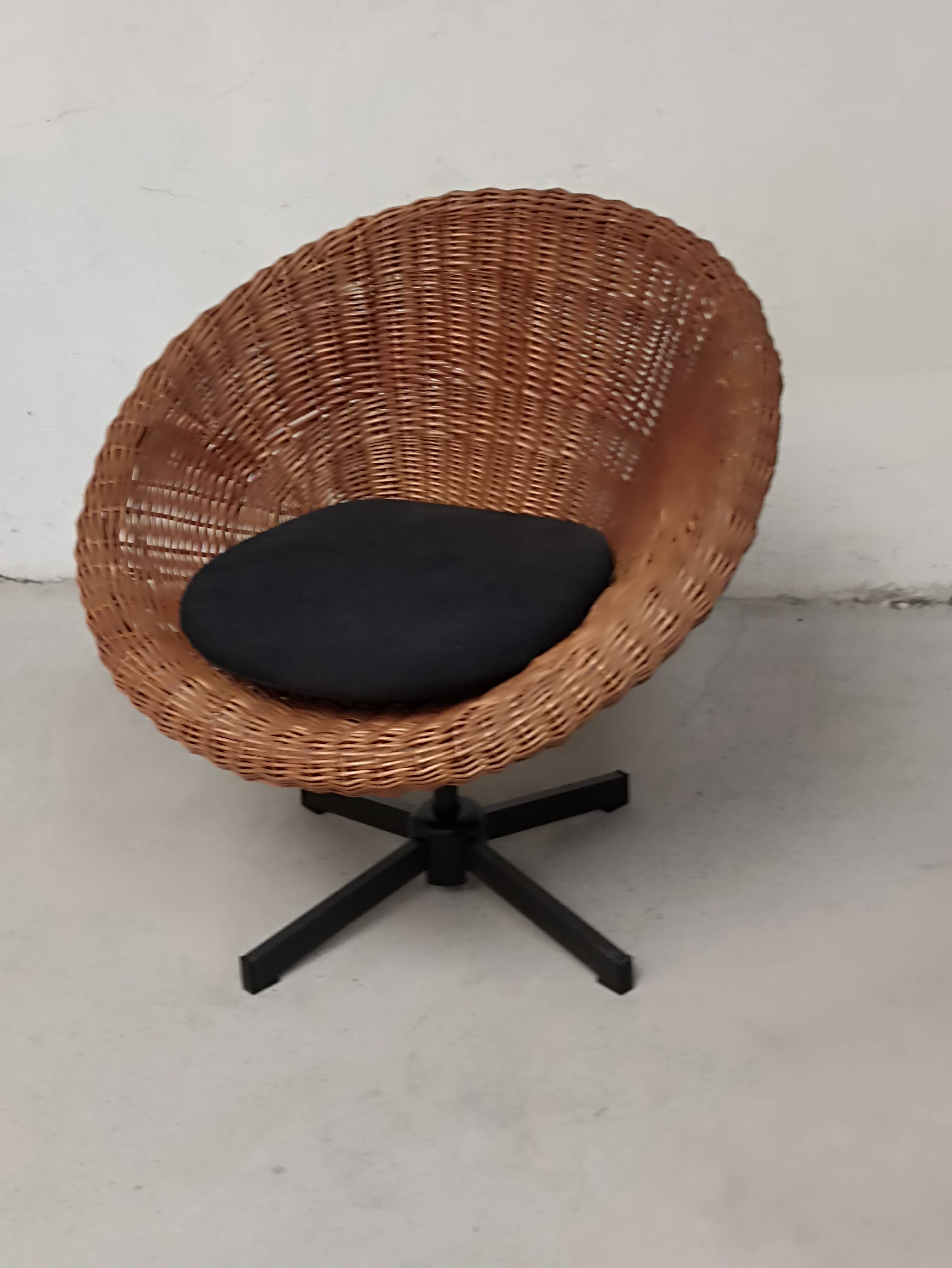 Fauteuil corbeille osier