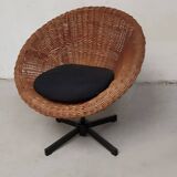 Wicker basket armchair