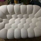 Roche Bobois canapé bubble April 2024. White. A frayed mesh.