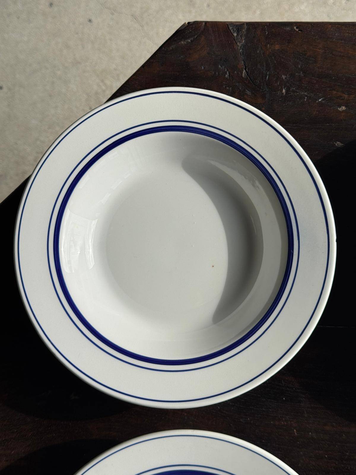 Set of 4 Italian deep plates Ceramica Quadrifoglio with blue rim D22