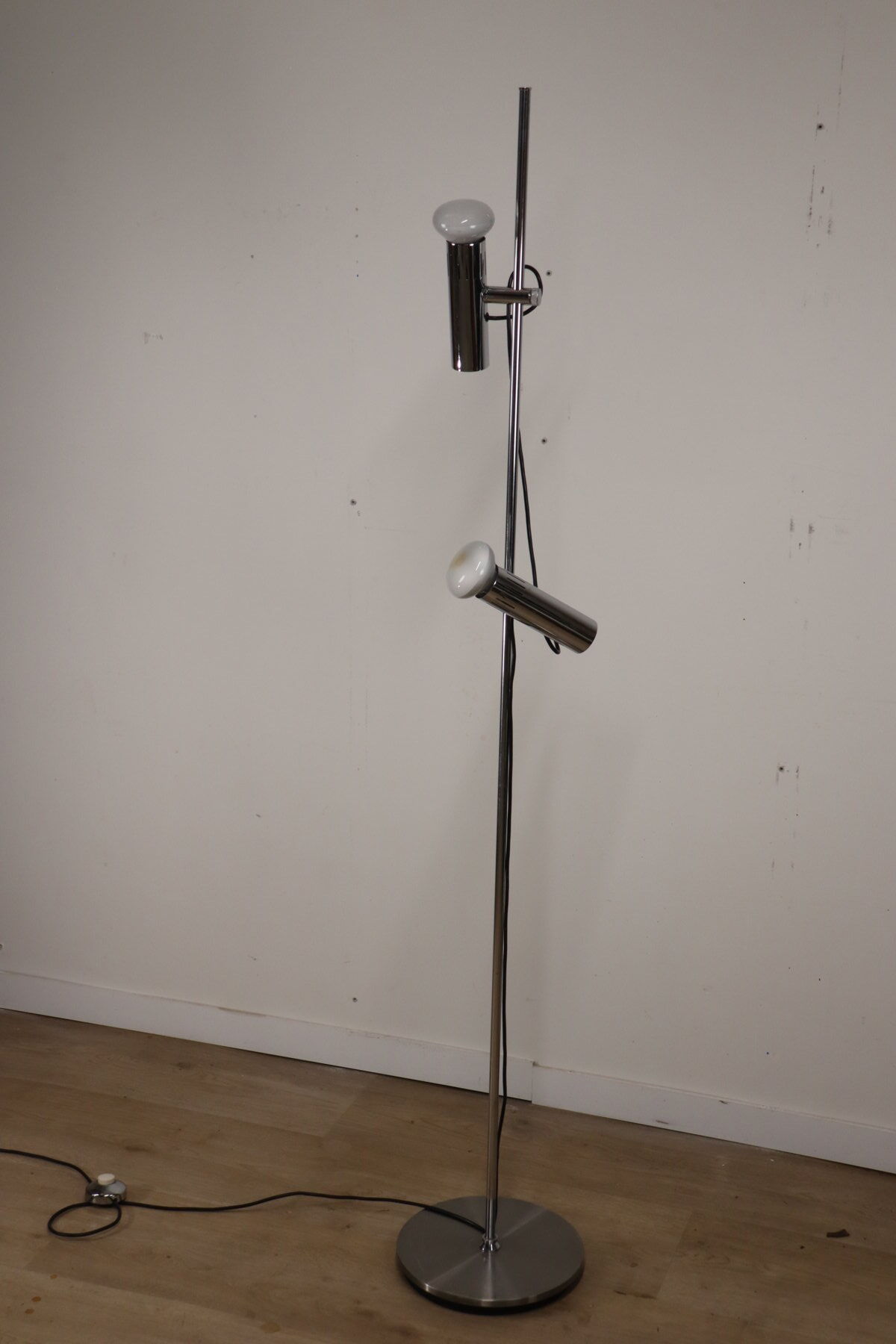 Vintage chrome metal floor lamp - 1970