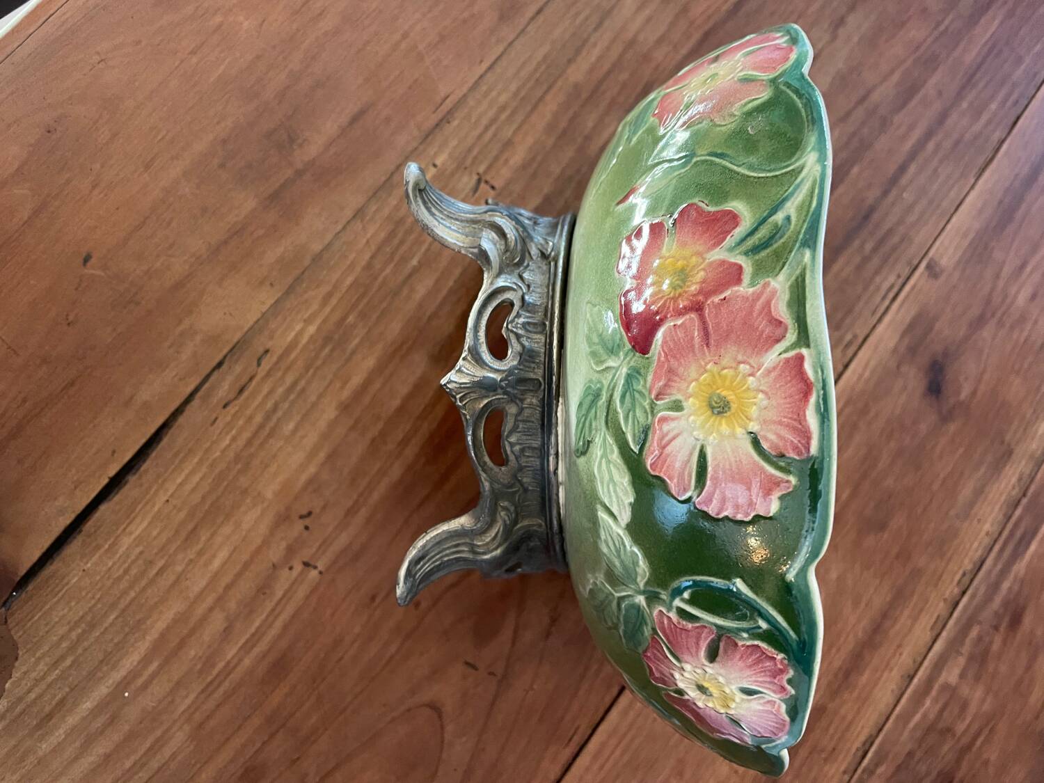 Late 19th century fruit bowl