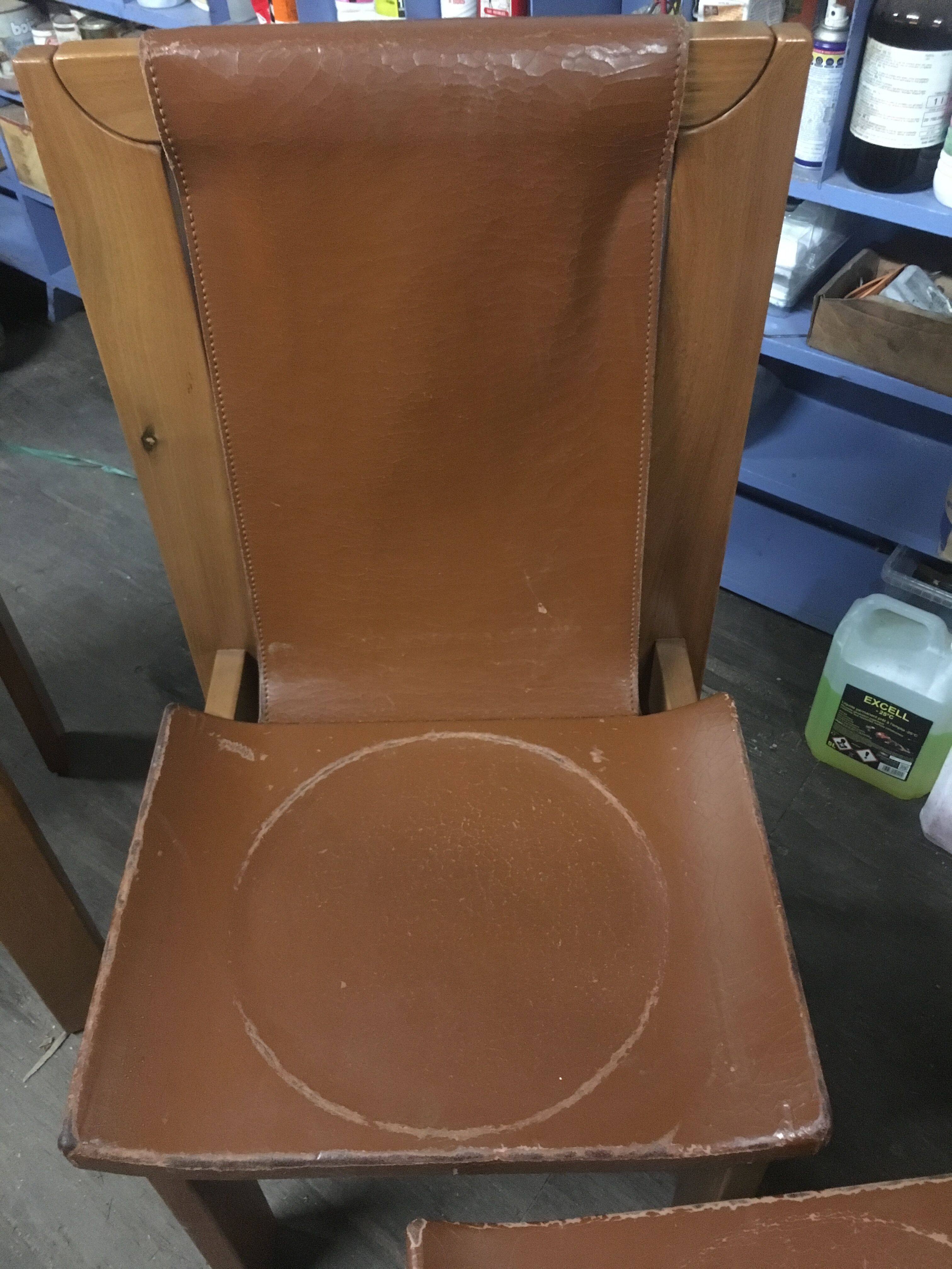 4 chaises cuir et bois