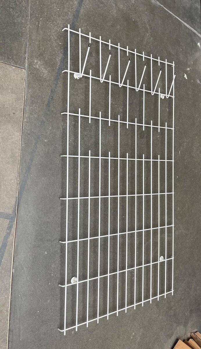 Minimalist German rope coat rack from the mid-century, 1960s.