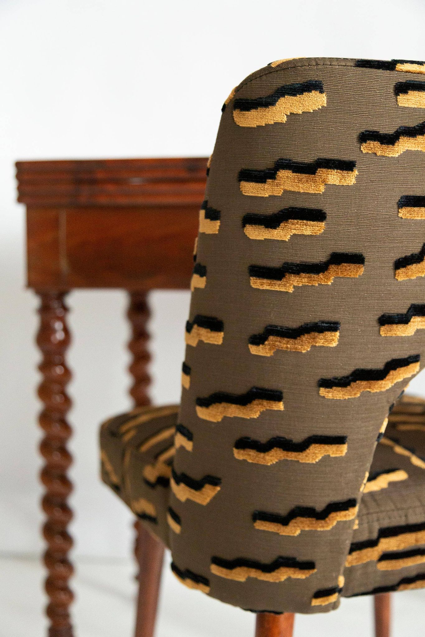 Shell chair type 1020 in jacquard velvet with tiger pattern, Europe, 1960s