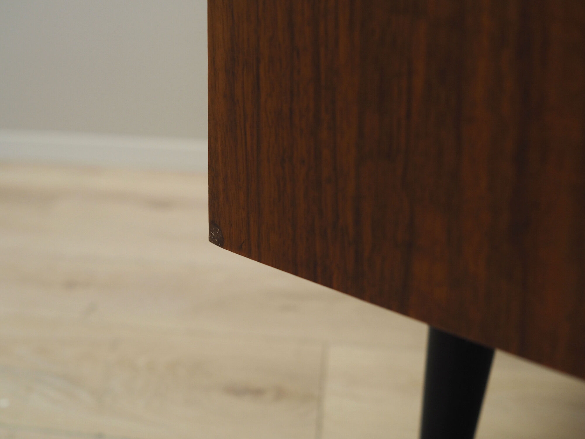 Walnut bookcase, Danish design, 1960s, designer: Børge Mogensen