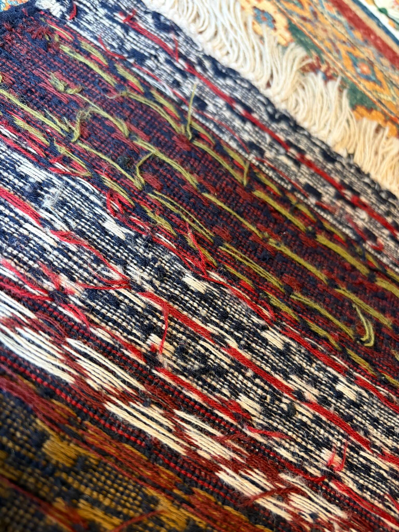 Tapis afghan artisanal réalisé à l’aiguille – 175 × 135cm