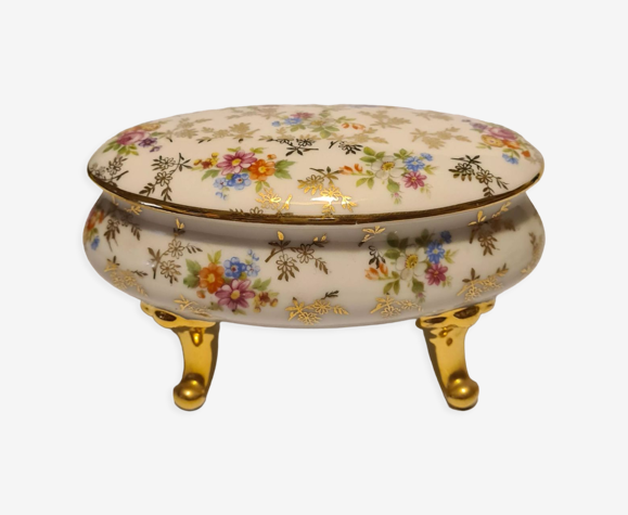 Bonbonnière en porcelaine de Limoges signée P & Cie motif Floral