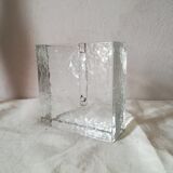 Soliflore in glass pavement