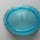 Poule en verre bleu