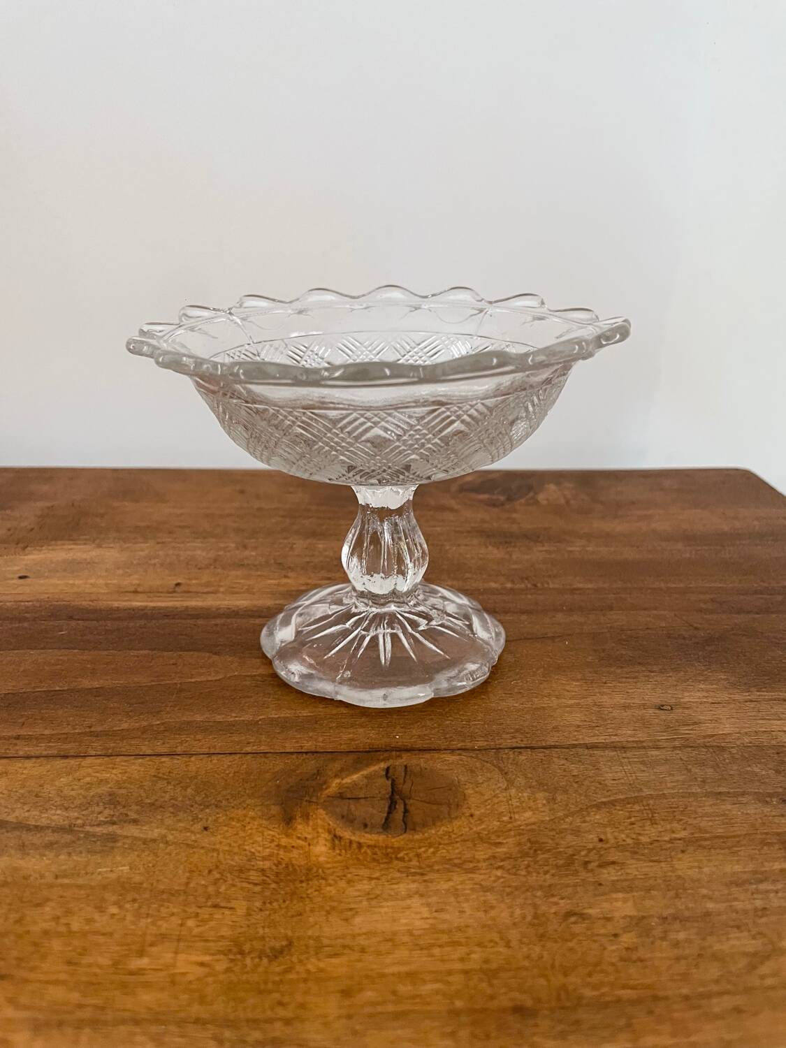 Small old glass fruit bowl