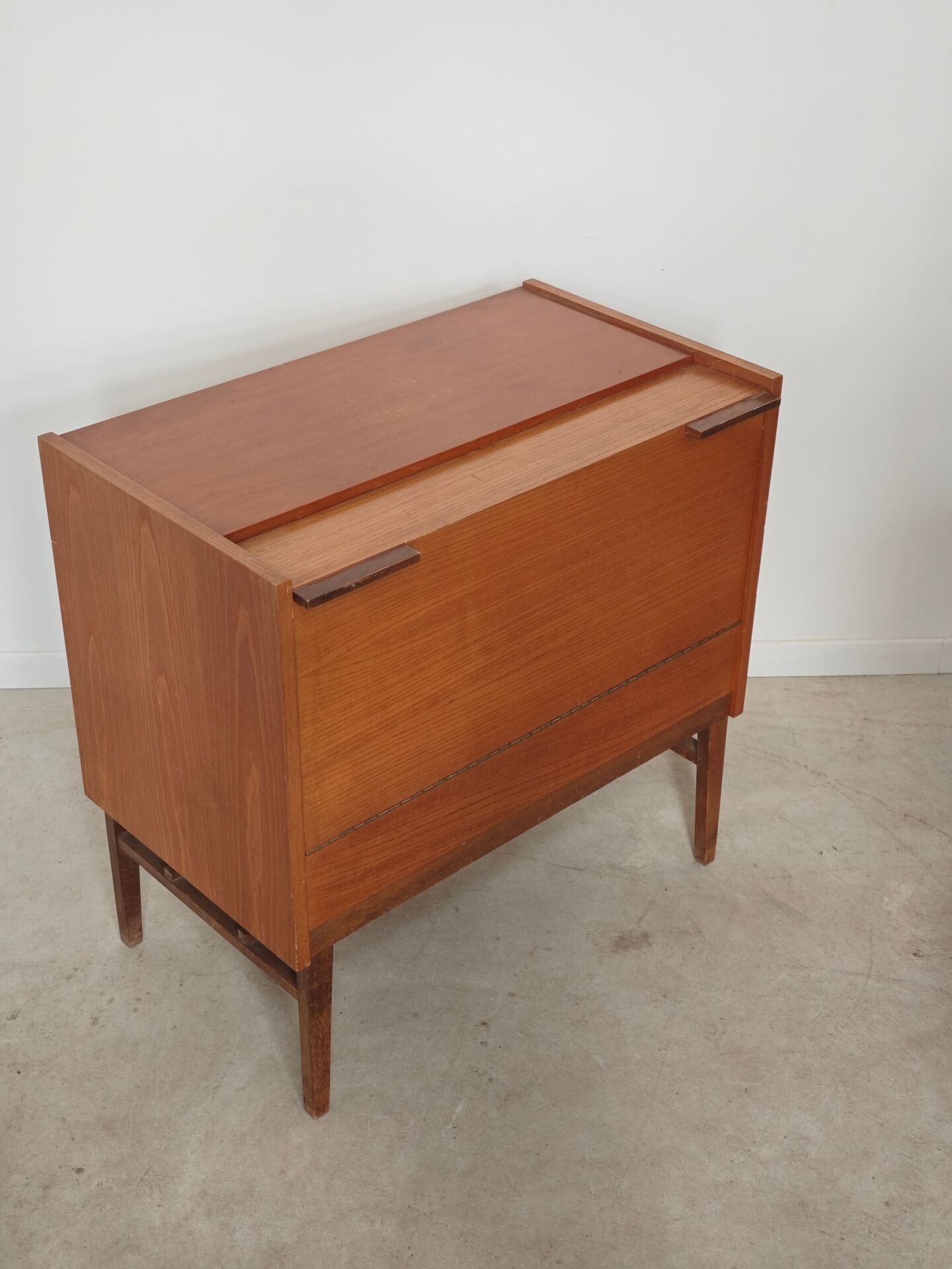 Cover chest or mini bar by Frantisek Mezulanik for Up Zavody