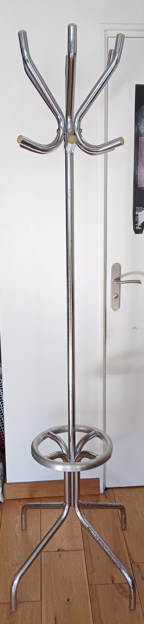 Vintage metal parrot coat rack