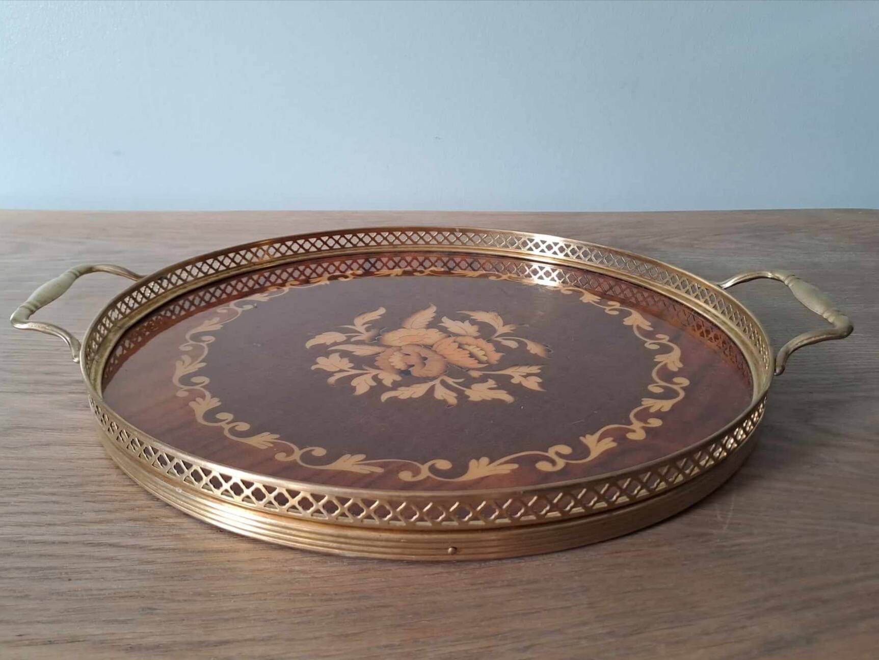 Round tray in art deco marquetry