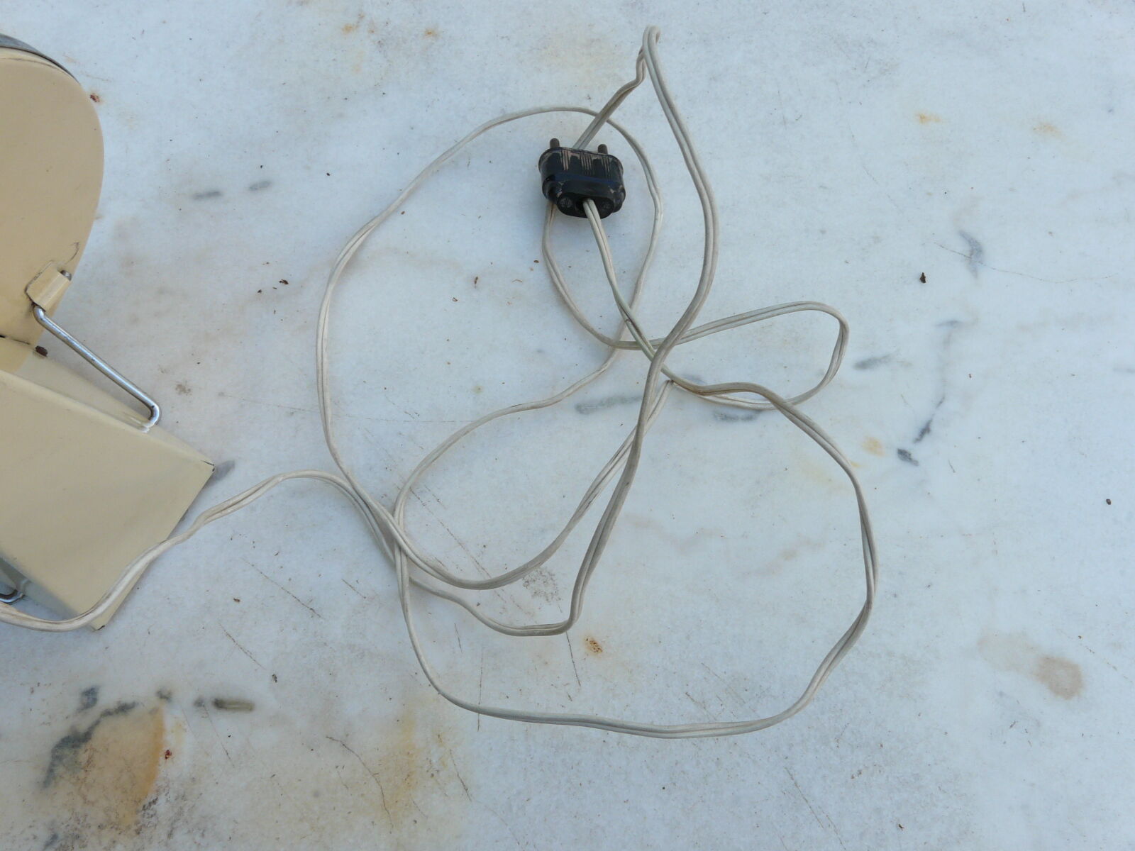 Vintage magnifying and brightening Barber mirror 18cm