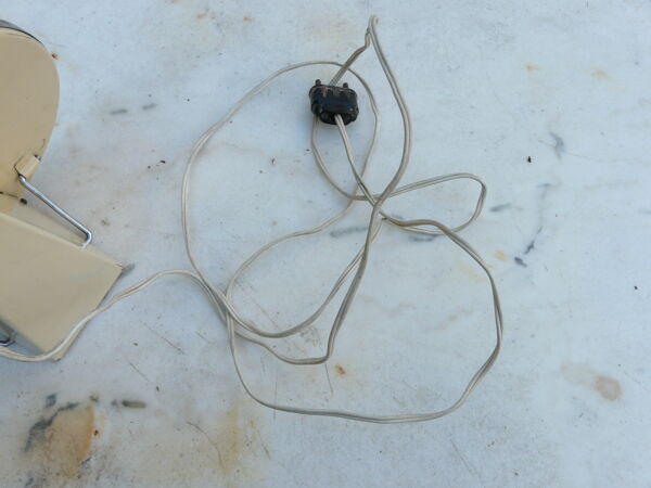 Miroir de barbier grossissant et éclairant vintage 18cm