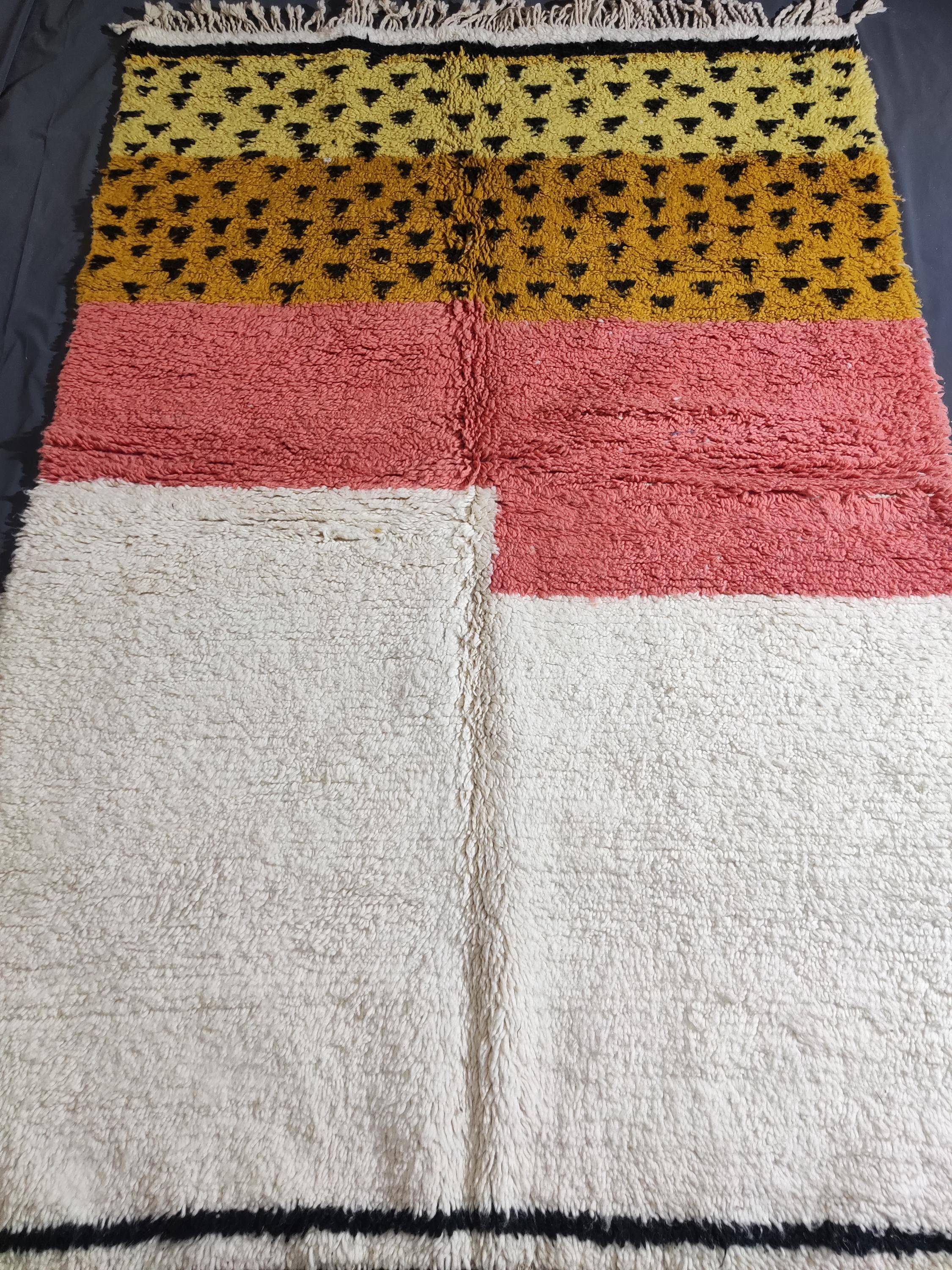 Large handmade Berber rug 3 x 2 m