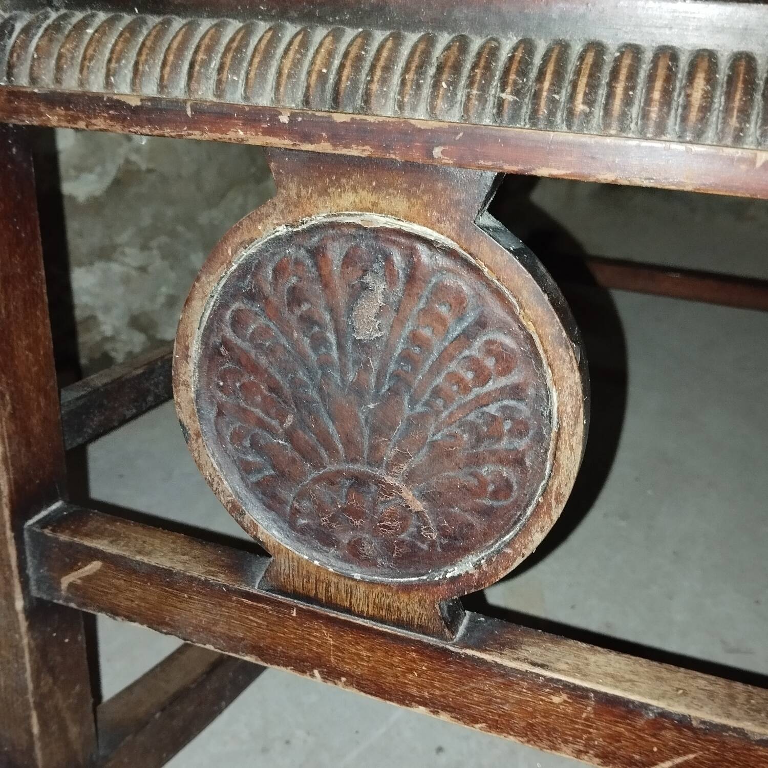 Rocking chair, 19th century art and craft rocking chair