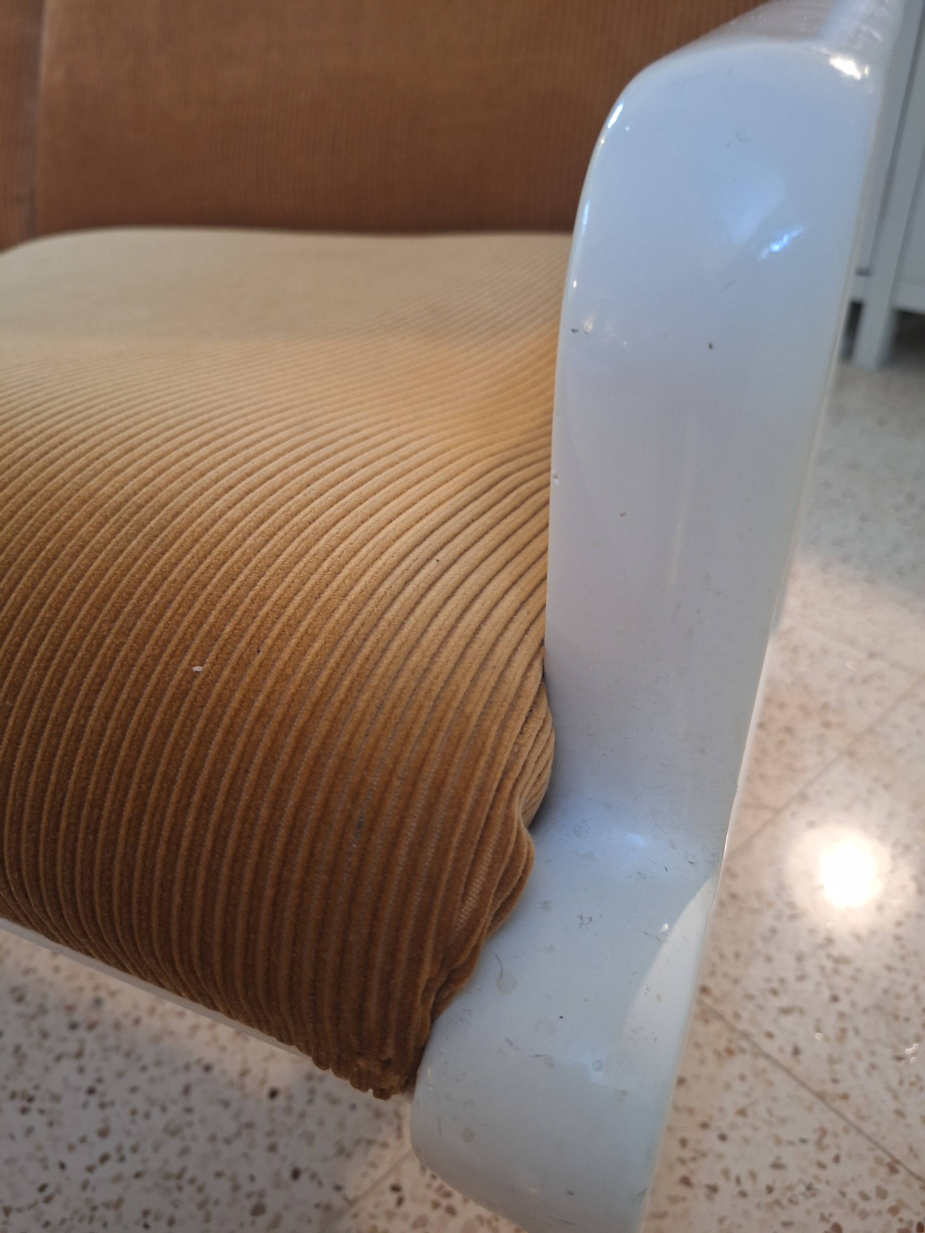 3 seater sofa by Bruce Hannah and Andrew Morrison for Knoll, 1970s.