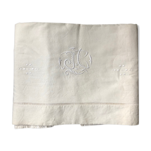 Drap monogramme J C en