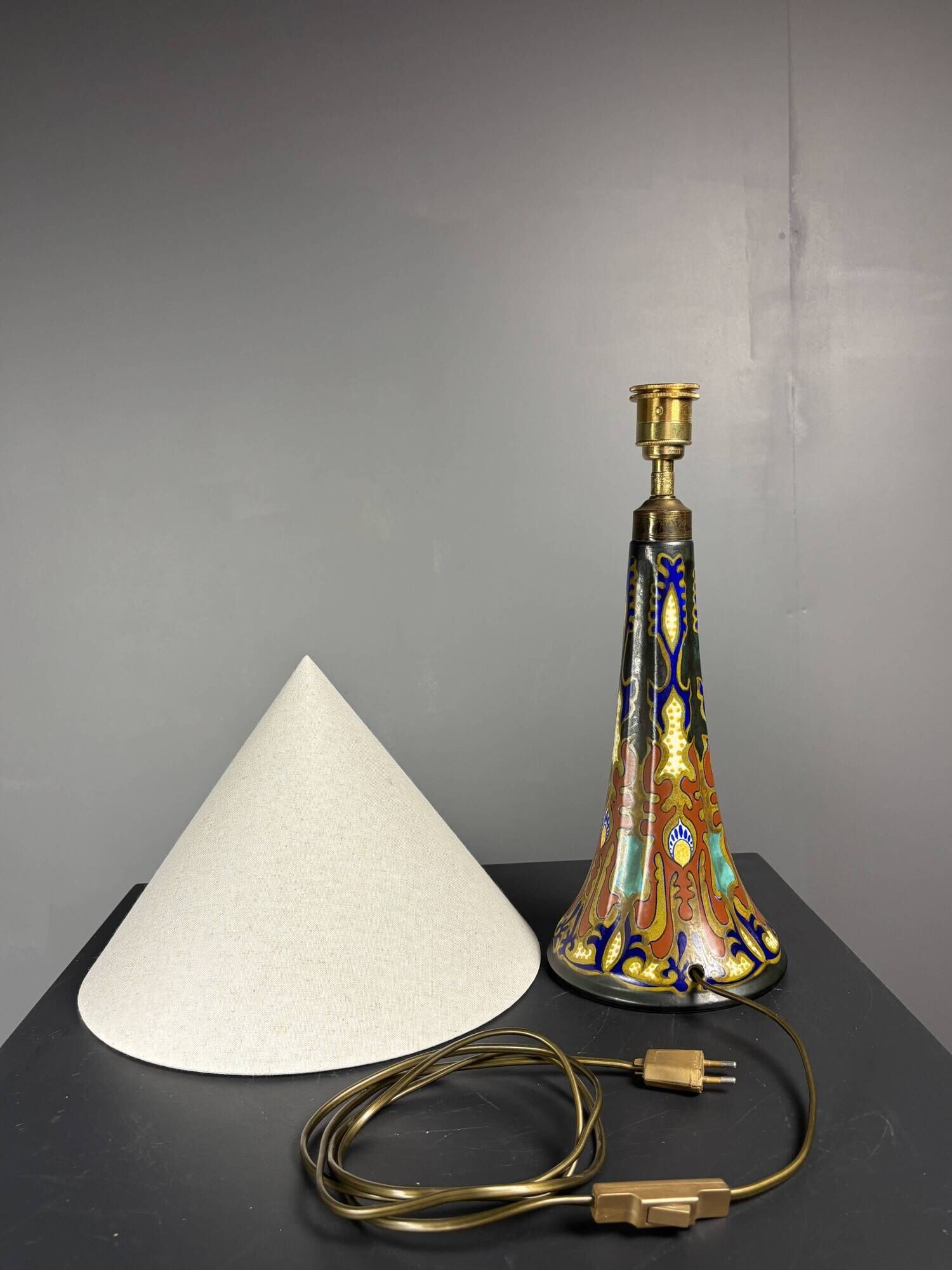 Dutch ceramic art nouveau Plazuid Gouda Pottery table lamp, 1920s