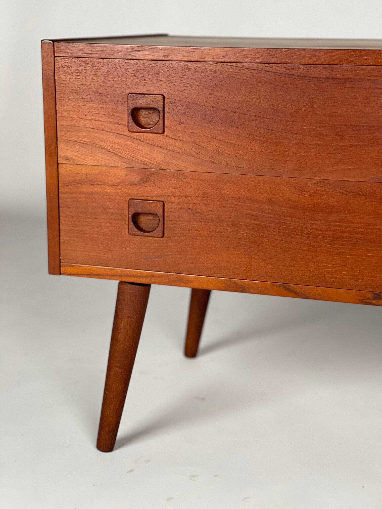 Commode scandinave en teck année 60