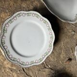 Large Limoges porcelain dinner service – floral decoration and gold trim