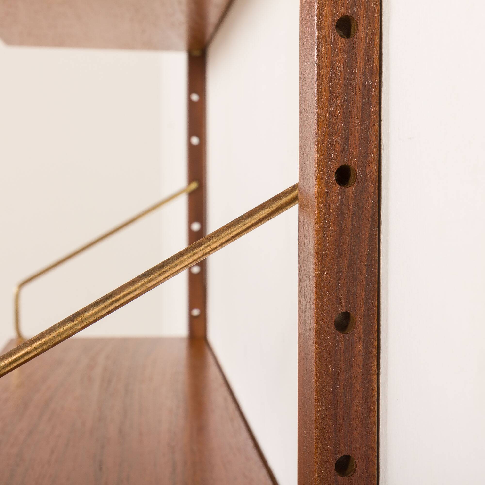 Poul Cadovius teak shelving wall unit with a bureau, Cado 1960s