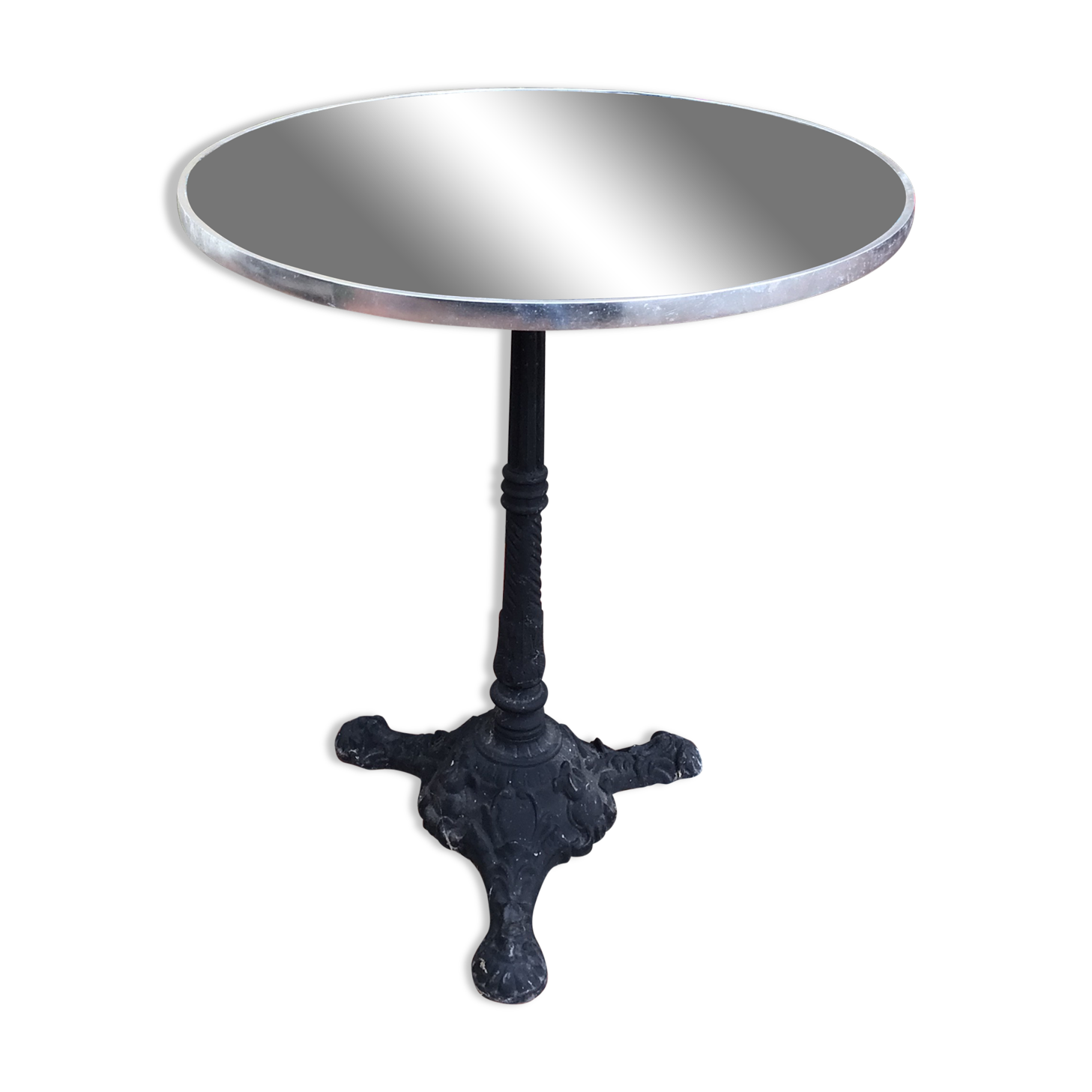 Bistro table cast iron legs and aluminum top