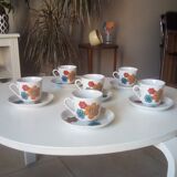 Set de 6 tasses et sous tasses porcelaine années 70