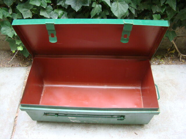 Old iron carrier malle