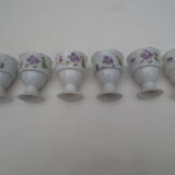 Ancien service de 6 coquetiers en porcelaine décorée sur support